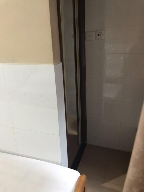 Chi Shing Hostel Гонконг Екстер'єр фото